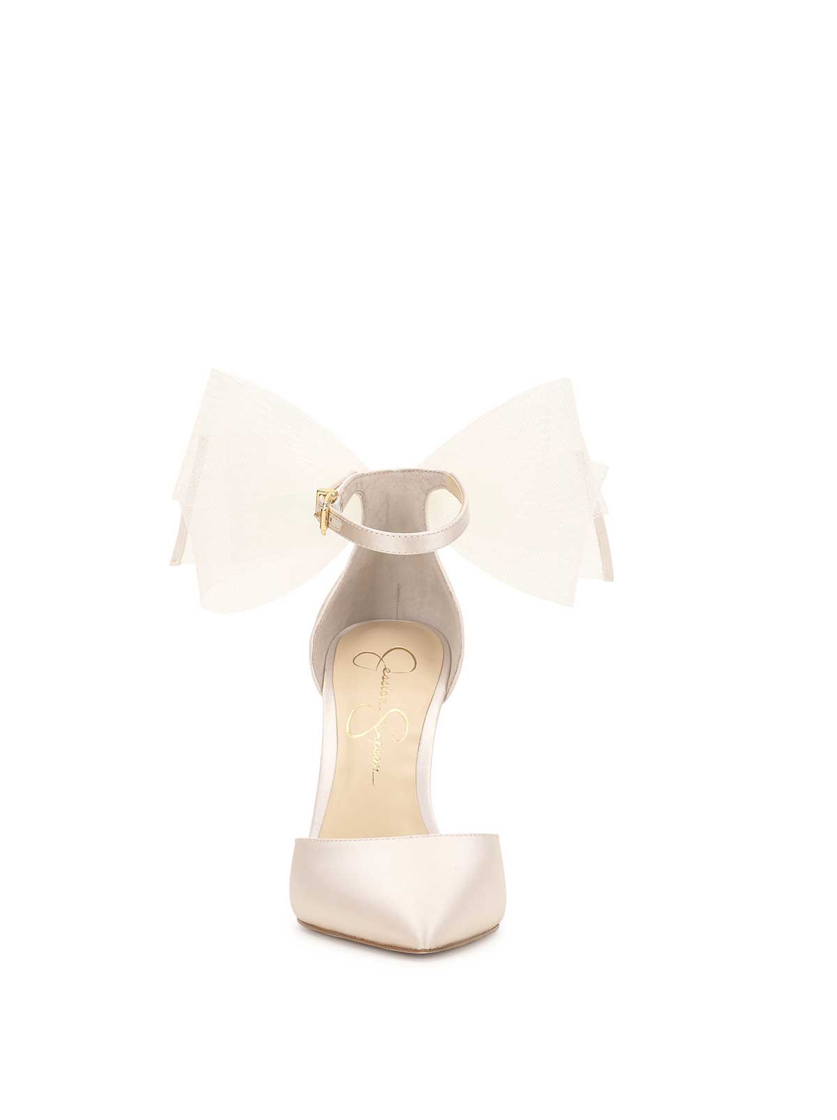 Jessica Simpson Featured - Phindies Pump in Off White