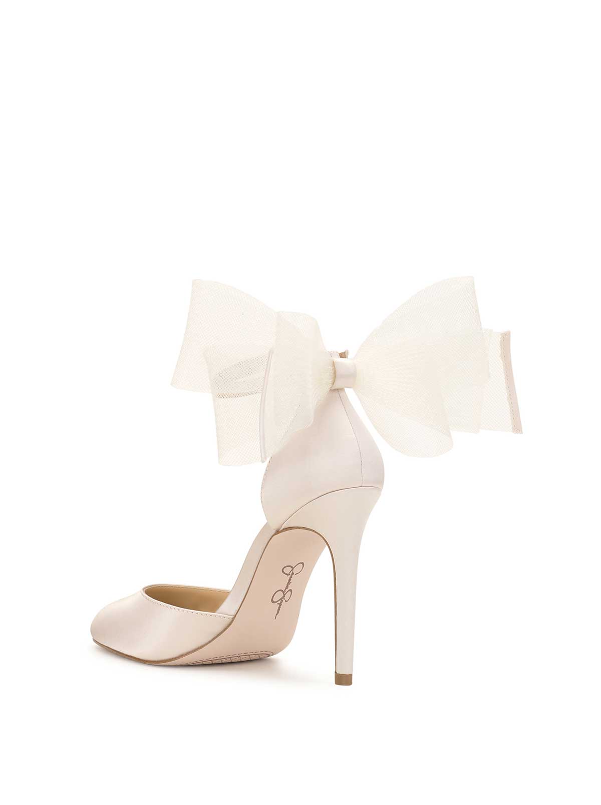 Jessica Simpson Featured - Phindies Pump in Off White