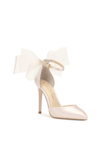 Jessica Simpson Featured - Phindies Pump in Off White