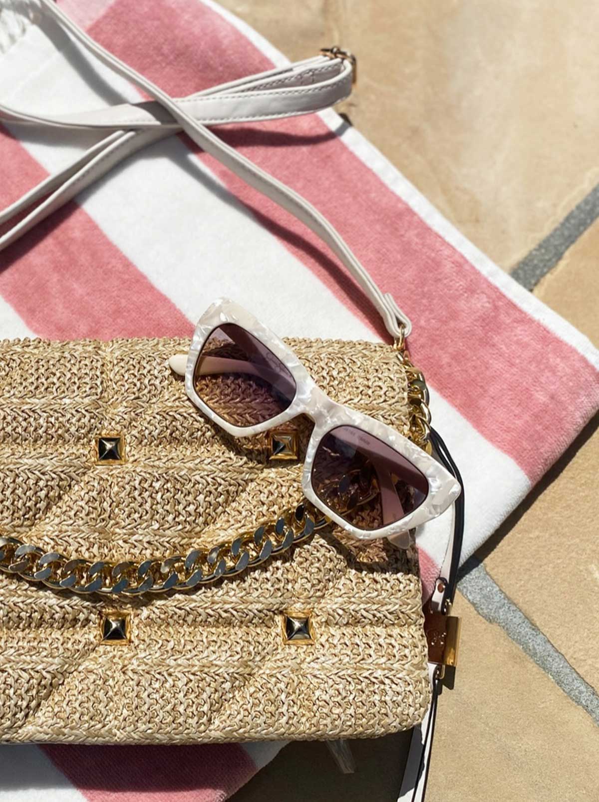 Jessica Simpson Best Seller - Vintage Cat Eye Sunglasses in Cream Marble