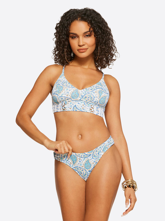 Jessica Simpson Best Seller - Sweetness Overload Cropped Cami in White Multi