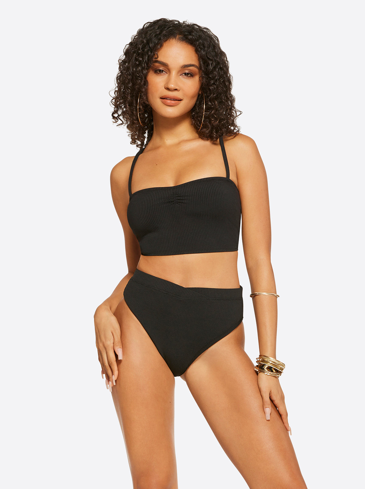 Jessica Simpson Exclusive - Textured Solids Open Back Tank in Black