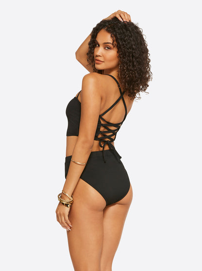 Jessica Simpson Exclusive - Textured Solids Open Back Tank in Black