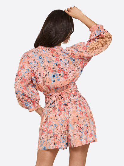 Jessica Simpson Featured - Patsy Top in Blooming Pastures