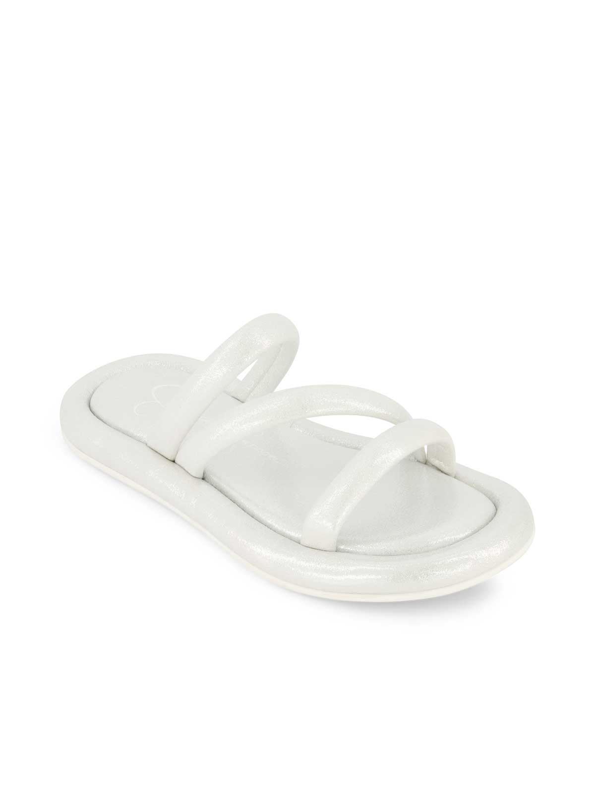 Jessica Simpson Trending - Girls' Kaylen Strap Slippers in Silver