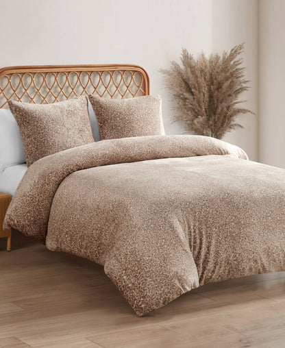 Jessica Simpson Recommended - Leopard Printed Plush Comforter Set