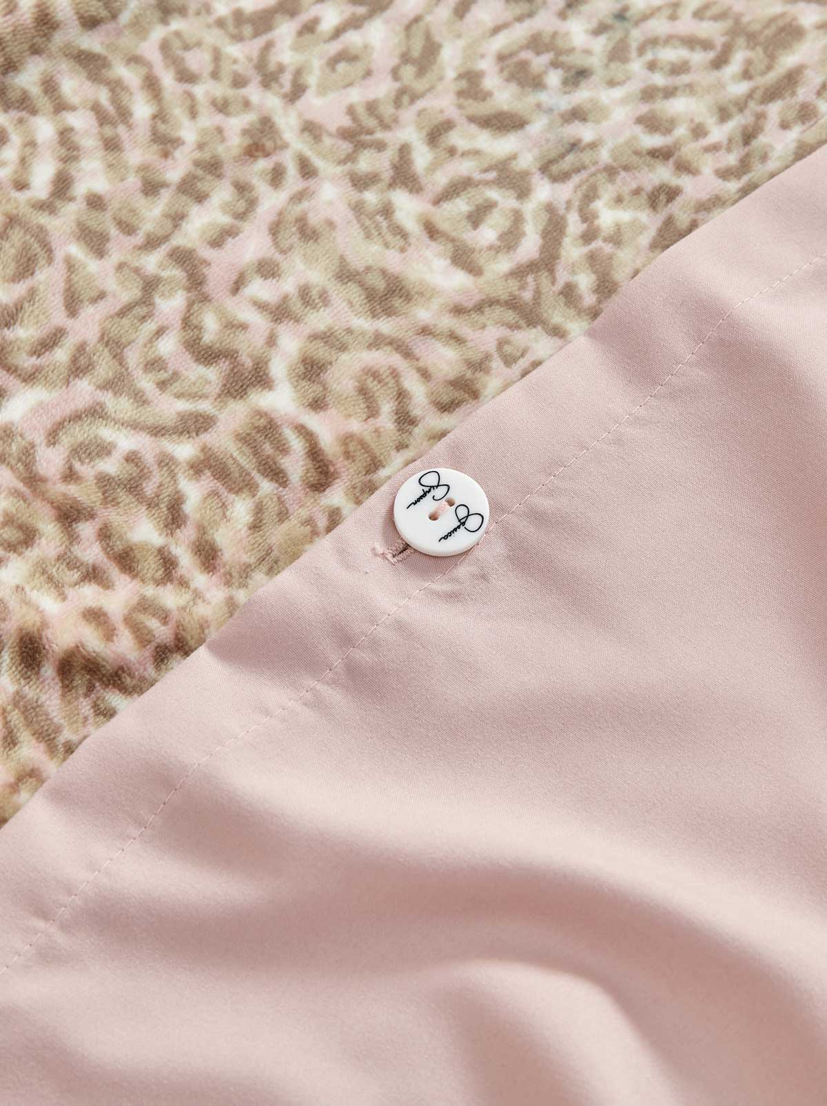 Jessica Simpson Exclusive - Leopard Printed Plush Duvet Cover  Set