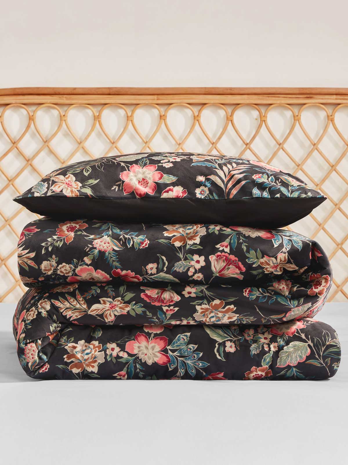 Jessica Simpson Exclusive - Botanical Embossed Print Duvet Cover Set