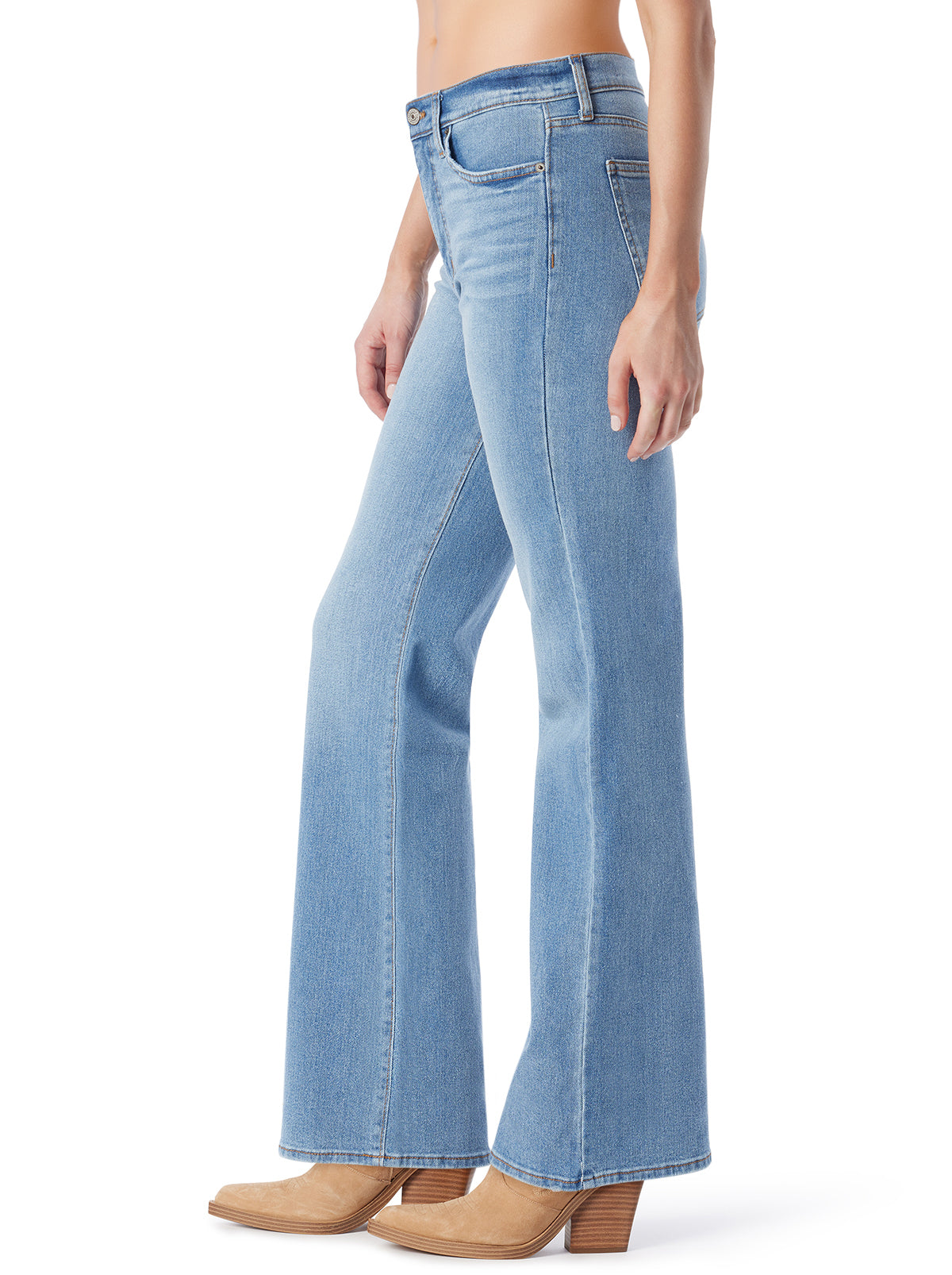 Jessica Simpson Featured - Rhythm Bootcut Jean in Chateau