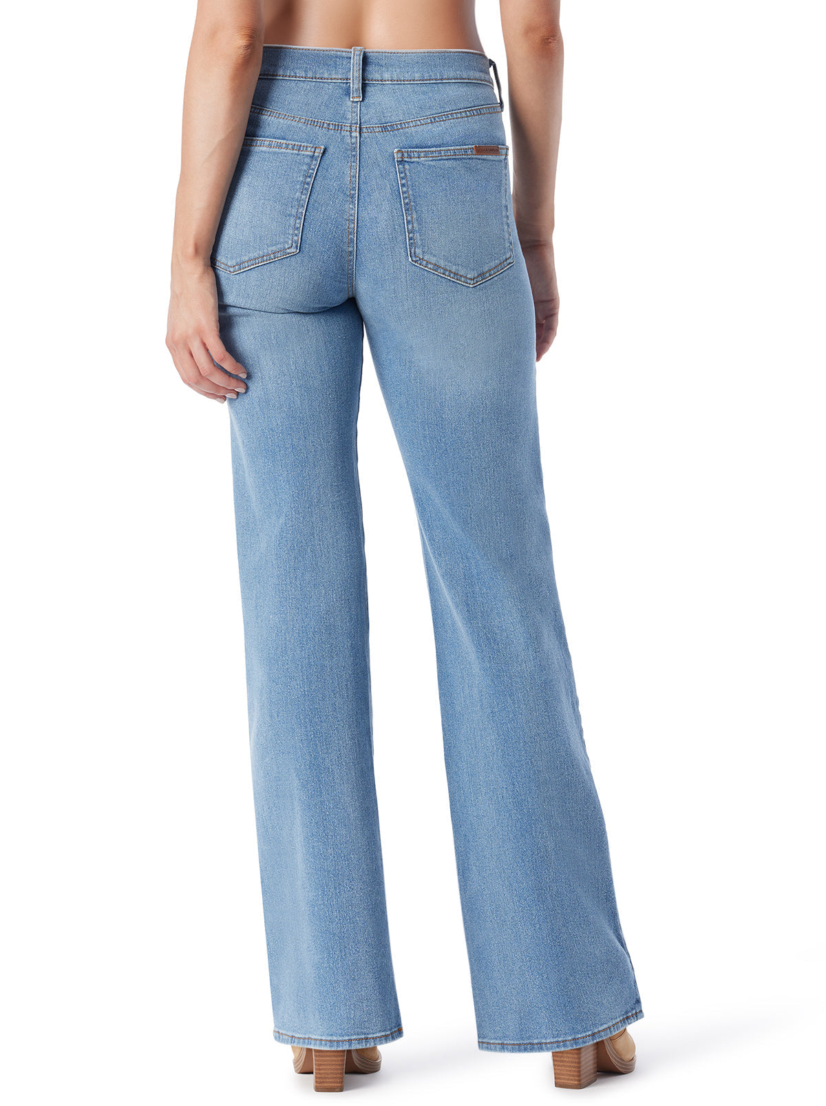 Jessica Simpson Featured - Rhythm Bootcut Jean in Chateau