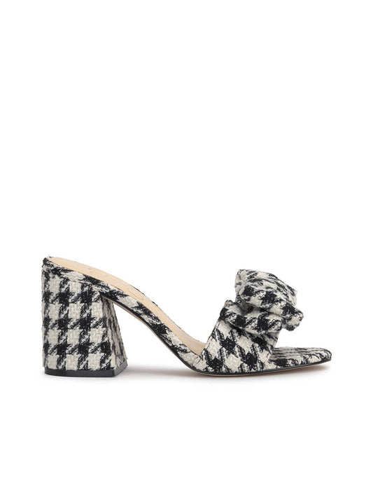 Jessica Simpson Popular - Romilda Block Heel Sandal in Black/White