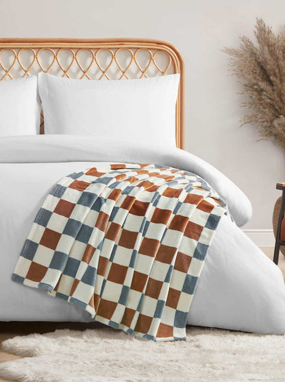 Jessica Simpson Recommended - Emery Checkerbaord Plush Throw in Rust & Grey