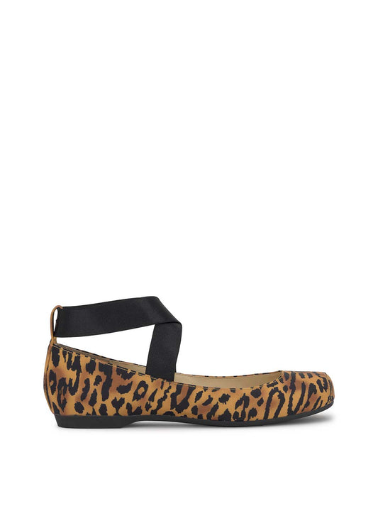 Jessica Simpson Popular - Mandalaye Ballet Flat in Tiger Print